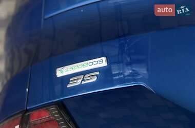 Внедорожник / Кроссовер Ford Escape 2018 в 