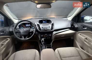 Внедорожник / Кроссовер Ford Escape 2018 в 