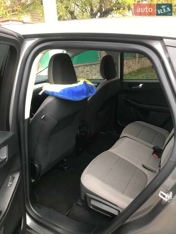 Внедорожник / Кроссовер Ford Escape 2021 в Киеве