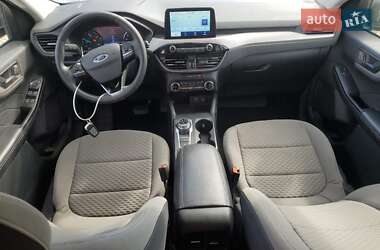 Внедорожник / Кроссовер Ford Escape 2022 в 