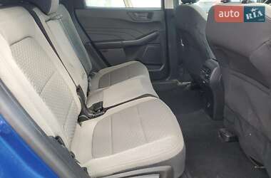 Внедорожник / Кроссовер Ford Escape 2022 в 