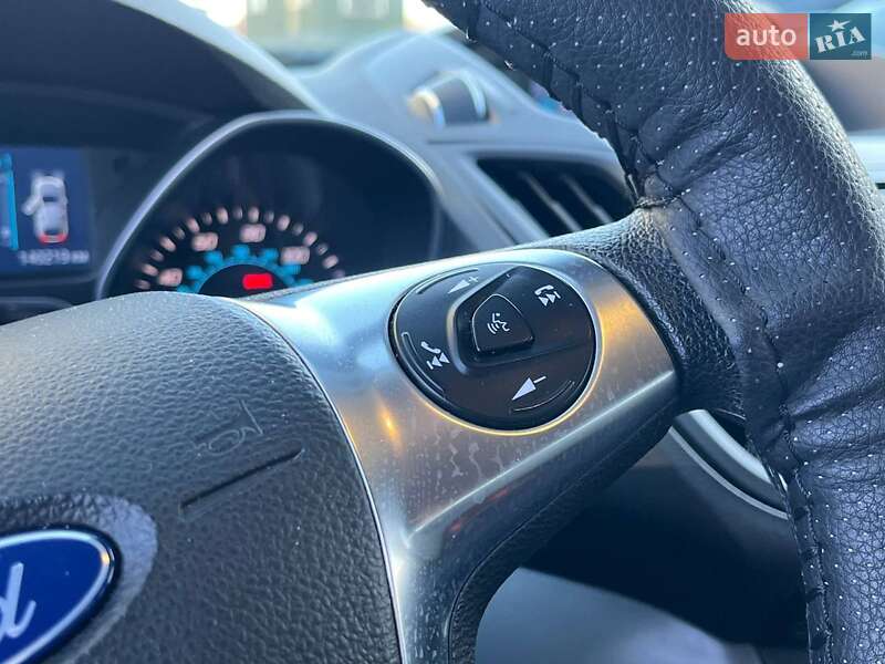 Позашляховик / Кросовер Ford Escape 2015 в Львові фото 18 Позашляховик / Кросовер Ford Escape 2015 в Львові