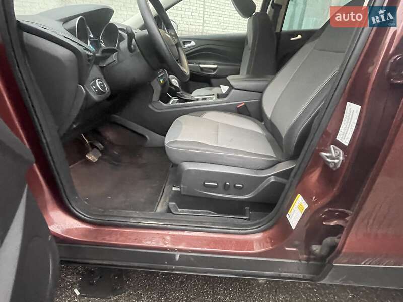 Позашляховик / Кросовер Ford Escape 2017 в Львові фото 15 Позашляховик / Кросовер Ford Escape 2017 в Львові