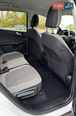 Внедорожник / Кроссовер Ford Escape 2021 в 