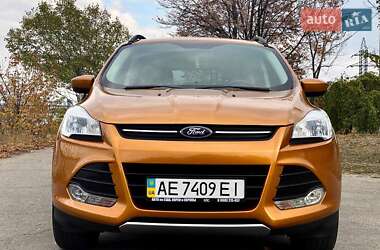 Позашляховик / Кросовер Ford Escape 2015 в 