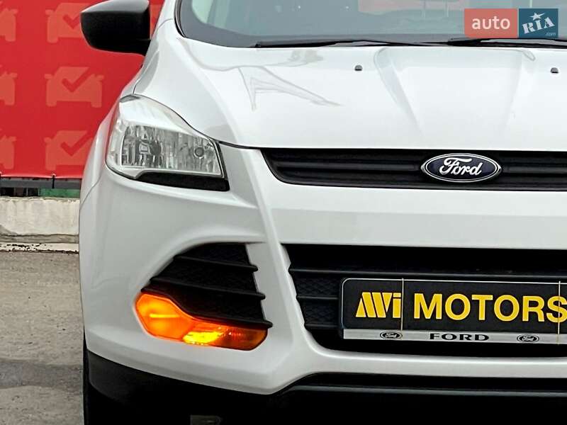 Внедорожник / Кроссовер Ford Escape 2015 в Киеве