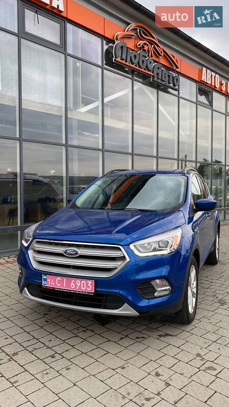 Позашляховик / Кросовер Ford Escape 2017 в Ужгороді