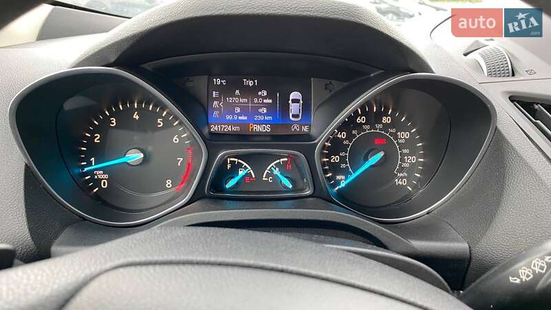 Позашляховик / Кросовер Ford Escape 2017 в Ужгороді