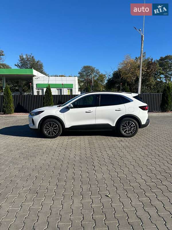 Внедорожник / Кроссовер Ford Escape 2023 в Одессе