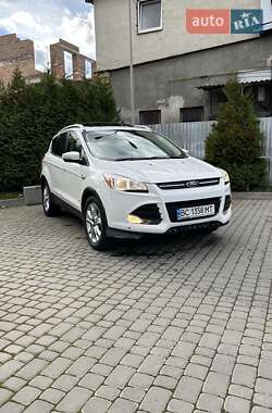 Позашляховик / Кросовер Ford Escape 2016 в Івано-Франківську