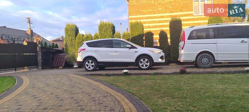 Внедорожник / Кроссовер Ford Escape 2014 в Радехове