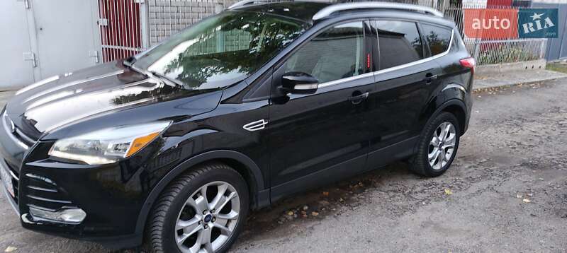 Внедорожник / Кроссовер Ford Escape 2015 в Николаеве