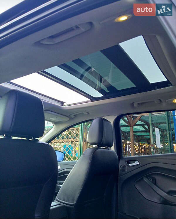 Внедорожник / Кроссовер Ford Escape 2015 в Николаеве