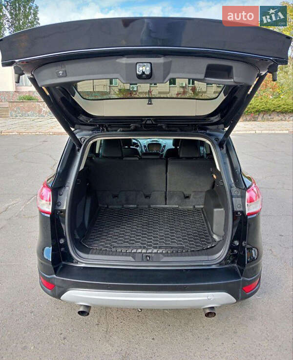 Внедорожник / Кроссовер Ford Escape 2015 в Николаеве