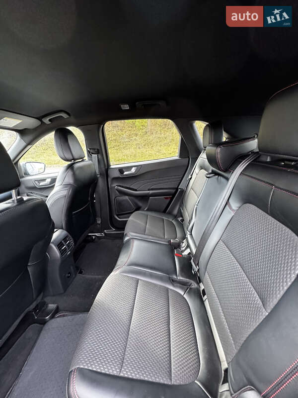 Внедорожник / Кроссовер Ford Escape 2023 в Золочеве фото 6 Внедорожник / Кроссовер Ford Escape 2023 в Золочеве