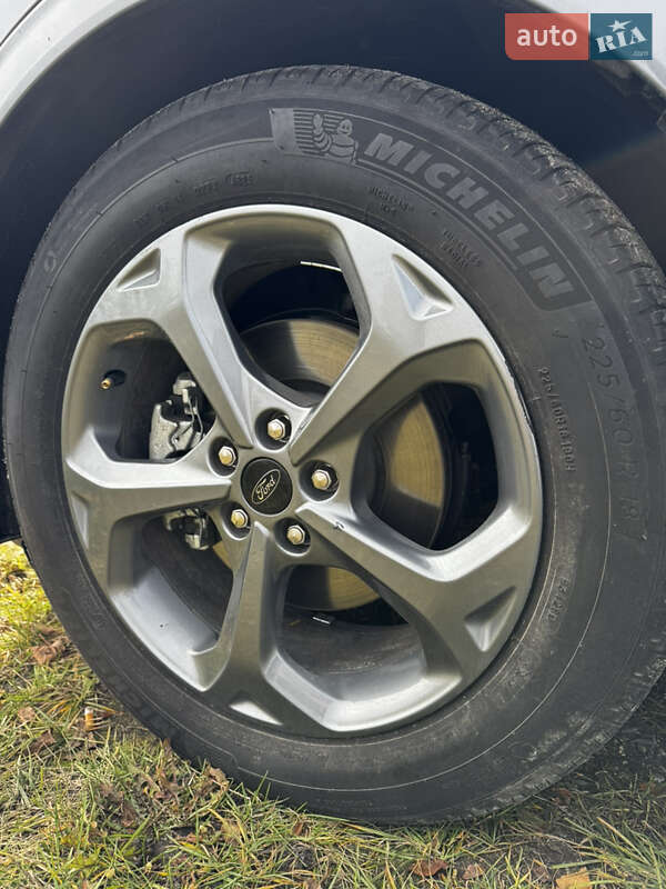 Внедорожник / Кроссовер Ford Escape 2023 в Золочеве фото 13 Внедорожник / Кроссовер Ford Escape 2023 в Золочеве