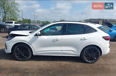 Позашляховик / Кросовер Ford Escape 2024 в  фото 10 Позашляховик / Кросовер Ford Escape 2024 в