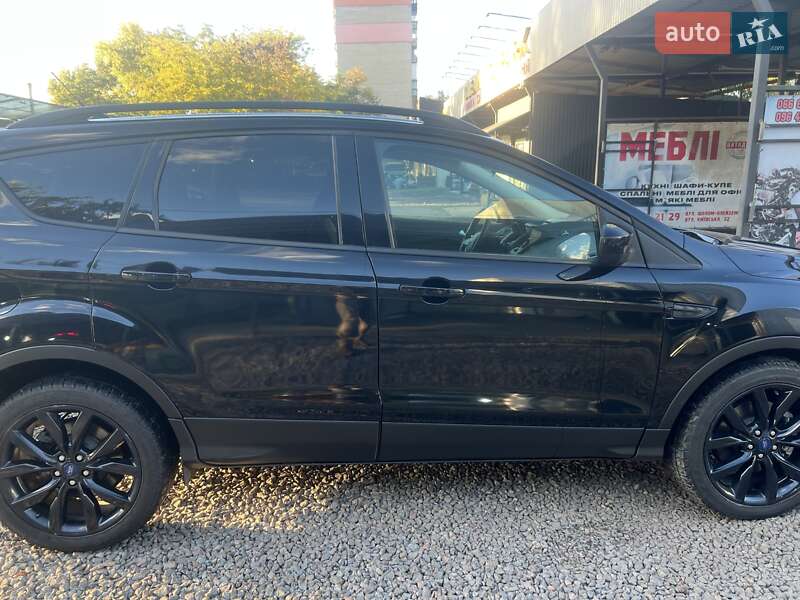 Позашляховик / Кросовер Ford Escape 2018 в Одесі