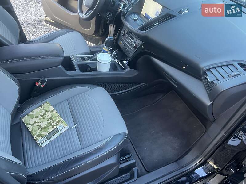 Позашляховик / Кросовер Ford Escape 2018 в Одесі