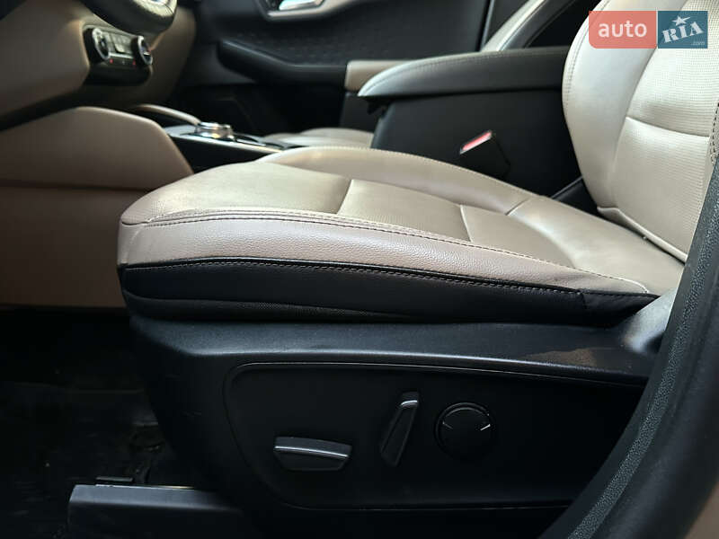 Позашляховик / Кросовер Ford Escape 2020 в Києві фото 24 Позашляховик / Кросовер Ford Escape 2020 в Києві