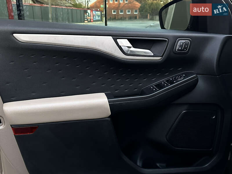 Позашляховик / Кросовер Ford Escape 2020 в Києві фото 25 Позашляховик / Кросовер Ford Escape 2020 в Києві
