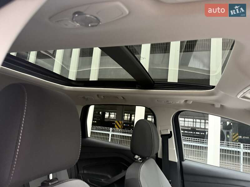 Внедорожник / Кроссовер Ford Escape 2015 в Киеве фото 6 Внедорожник / Кроссовер Ford Escape 2015 в Киеве