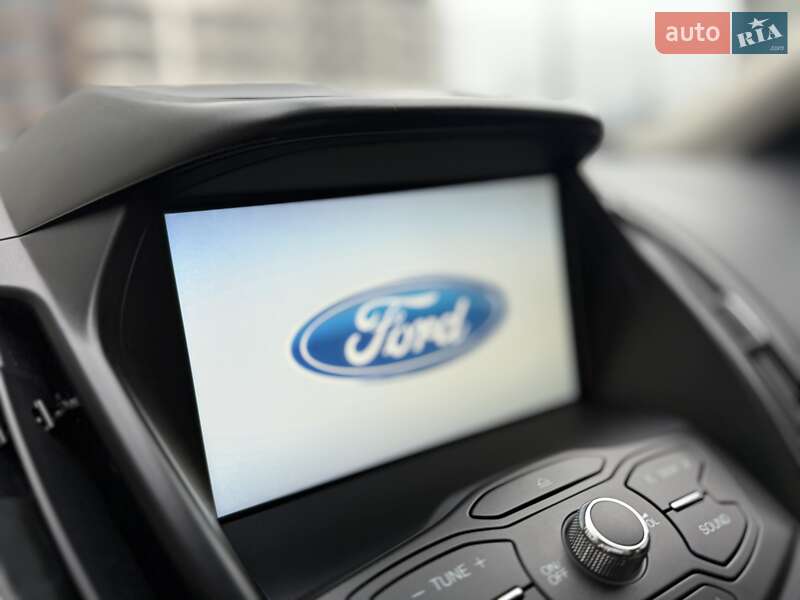 Внедорожник / Кроссовер Ford Escape 2015 в Киеве фото 39 Внедорожник / Кроссовер Ford Escape 2015 в Киеве