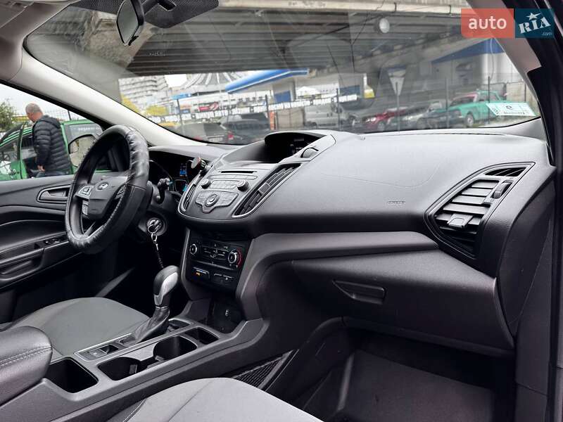Внедорожник / Кроссовер Ford Escape 2017 в Днепре фото 11 Внедорожник / Кроссовер Ford Escape 2017 в Днепре