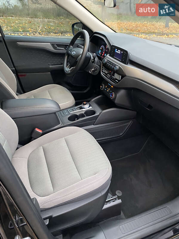 Позашляховик / Кросовер Ford Escape 2019 в Києві