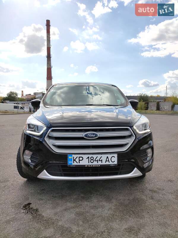 Позашляховик / Кросовер Ford Escape 2018 в Запоріжжі