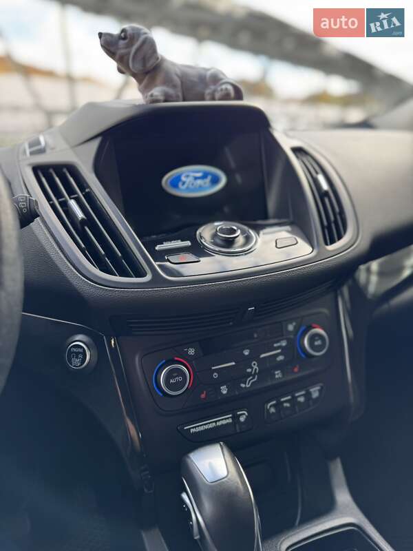 Позашляховик / Кросовер Ford Escape 2018 в Львові фото 23 Позашляховик / Кросовер Ford Escape 2018 в Львові
