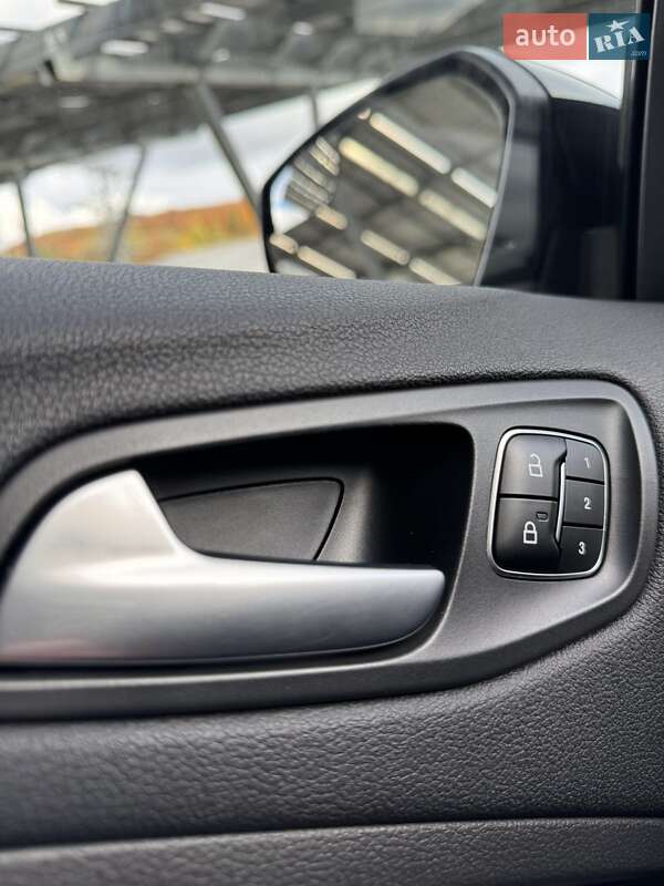 Позашляховик / Кросовер Ford Escape 2018 в Львові фото 28 Позашляховик / Кросовер Ford Escape 2018 в Львові