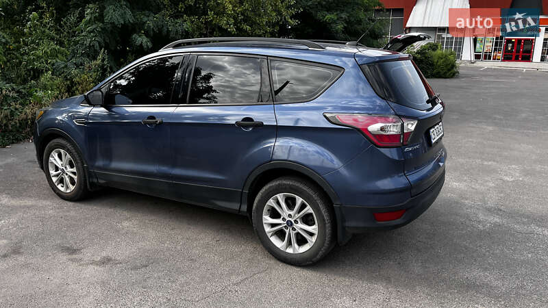 Позашляховик / Кросовер Ford Escape 2017 в Чернігові фото 4 Позашляховик / Кросовер Ford Escape 2017 в Чернігові