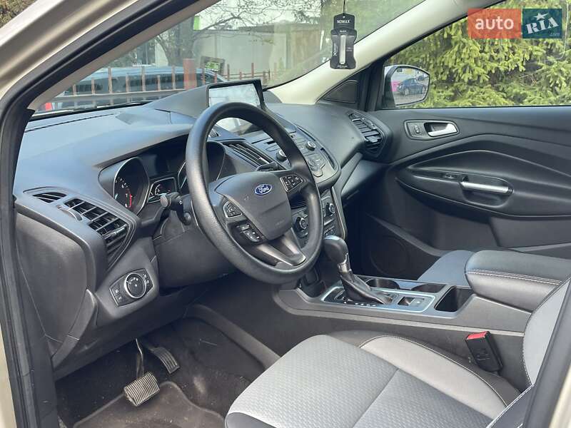 Позашляховик / Кросовер Ford Escape 2017 в Львові фото 28 Позашляховик / Кросовер Ford Escape 2017 в Львові