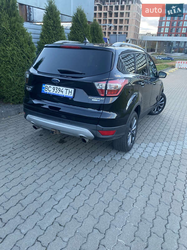 Позашляховик / Кросовер Ford Escape 2018 в Львові