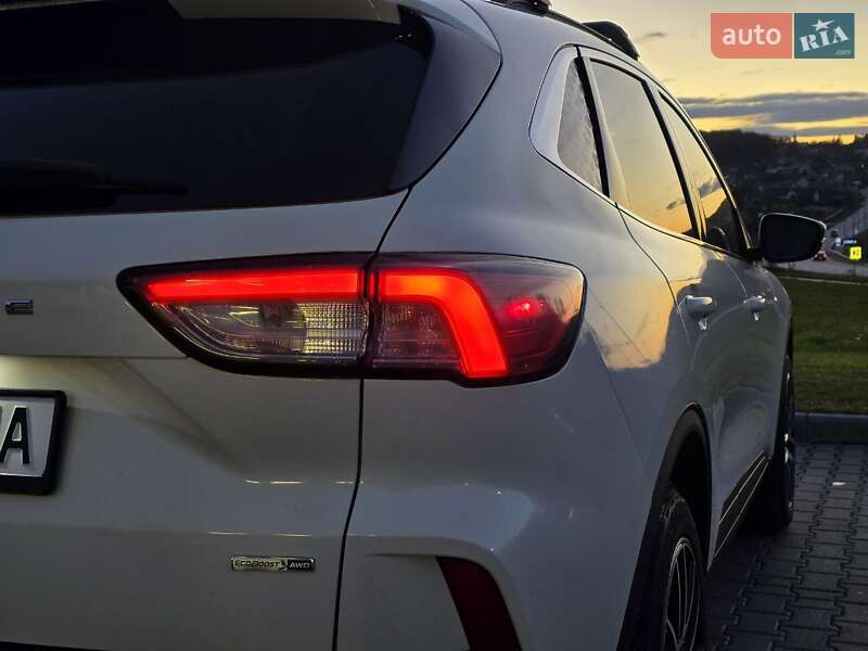 Позашляховик / Кросовер Ford Escape 2020 в Тернополі фото 19 Позашляховик / Кросовер Ford Escape 2020 в Тернополі