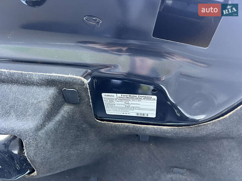 Внедорожник / Кроссовер Ford Escape 2017 в Киеве