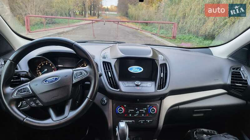 Внедорожник / Кроссовер Ford Escape 2019 в Дубно