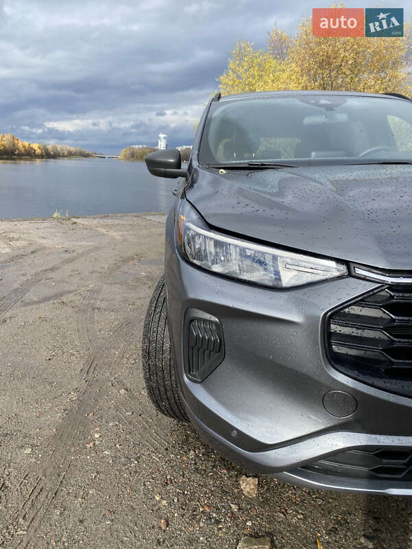 Внедорожник / Кроссовер Ford Escape 2023 в Киеве