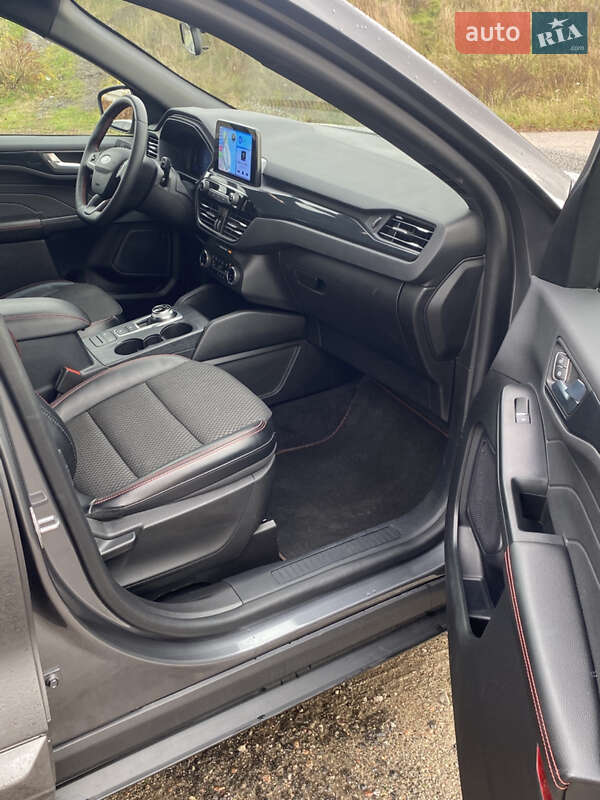 Внедорожник / Кроссовер Ford Escape 2023 в Киеве