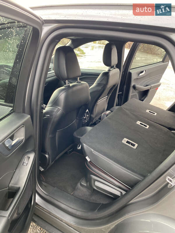 Внедорожник / Кроссовер Ford Escape 2023 в Киеве