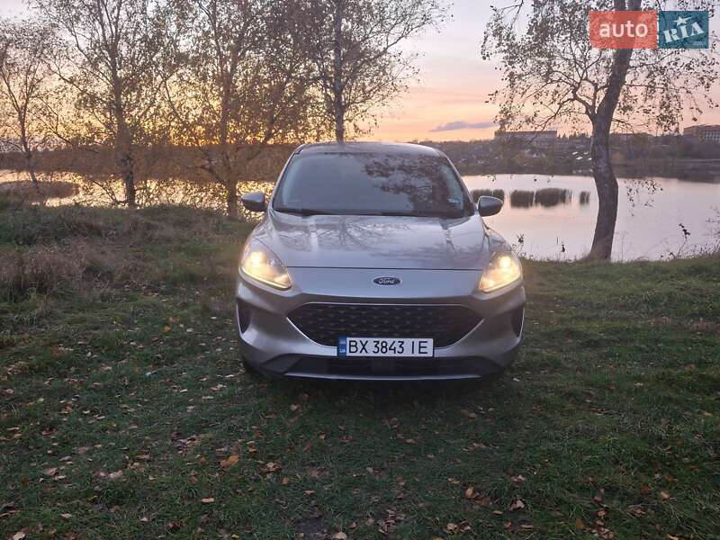Внедорожник / Кроссовер Ford Escape 2022 в Изяславе