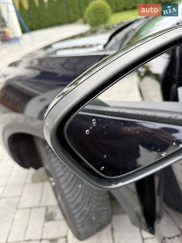 Позашляховик / Кросовер Ford Escape 2021 в Сваляві