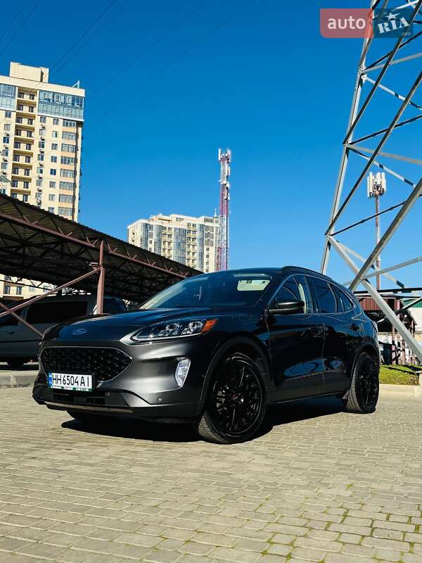 Позашляховик / Кросовер Ford Escape 2020 в Одесі