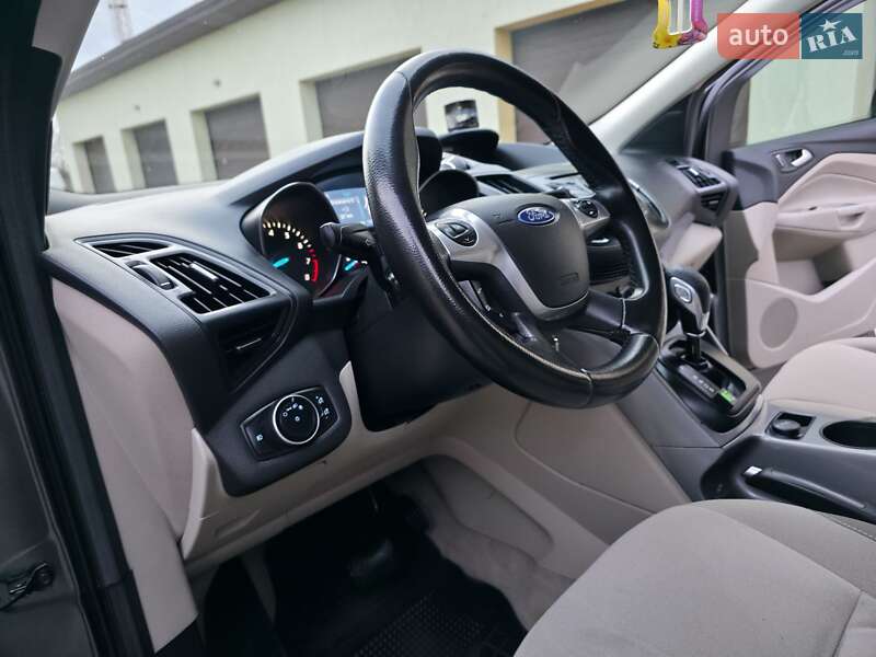 Позашляховик / Кросовер Ford Escape 2016 в Хмельницькому фото 23 Позашляховик / Кросовер Ford Escape 2016 в Хмельницькому