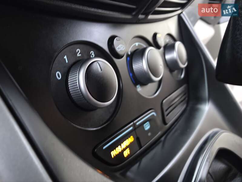 Позашляховик / Кросовер Ford Escape 2016 в Хмельницькому фото 27 Позашляховик / Кросовер Ford Escape 2016 в Хмельницькому