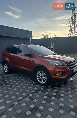 Позашляховик / Кросовер Ford Escape 2019 в Полтаві