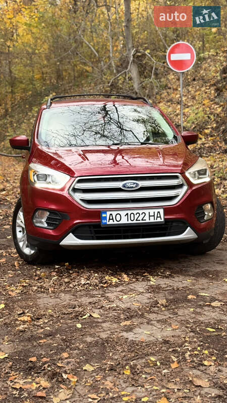 Позашляховик / Кросовер Ford Escape 2018 в Львові фото 14 Позашляховик / Кросовер Ford Escape 2018 в Львові