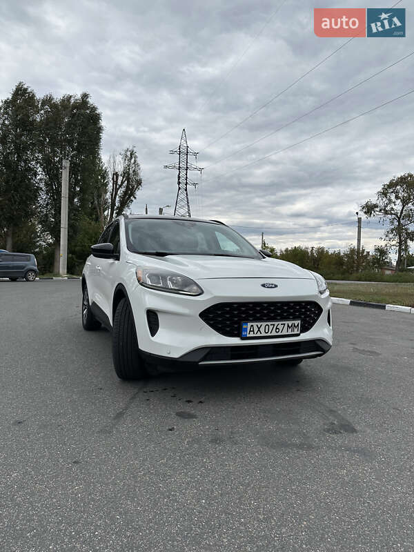 Внедорожник / Кроссовер Ford Escape 2020 в Харькове