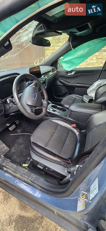 Внедорожник / Кроссовер Ford Escape 2023 в Киеве